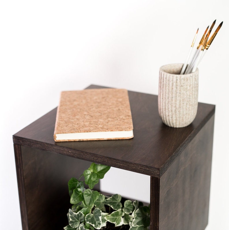 Rustic Nightstand with Storage, Wood Bedside Table with Shelf and Metal Legs, Modern Brown End Console, Bedroom Open Furniture