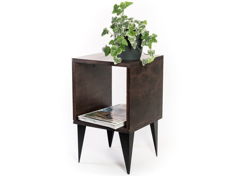 Rustic Nightstand with Storage, Wood Bedside Table with Shelf and Metal Legs, Modern Brown End Console, Bedroom Open Furniture